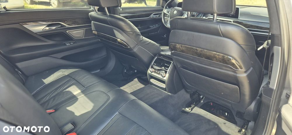 BMW Seria 7 750Li xDrive Edition Exclusive - 8