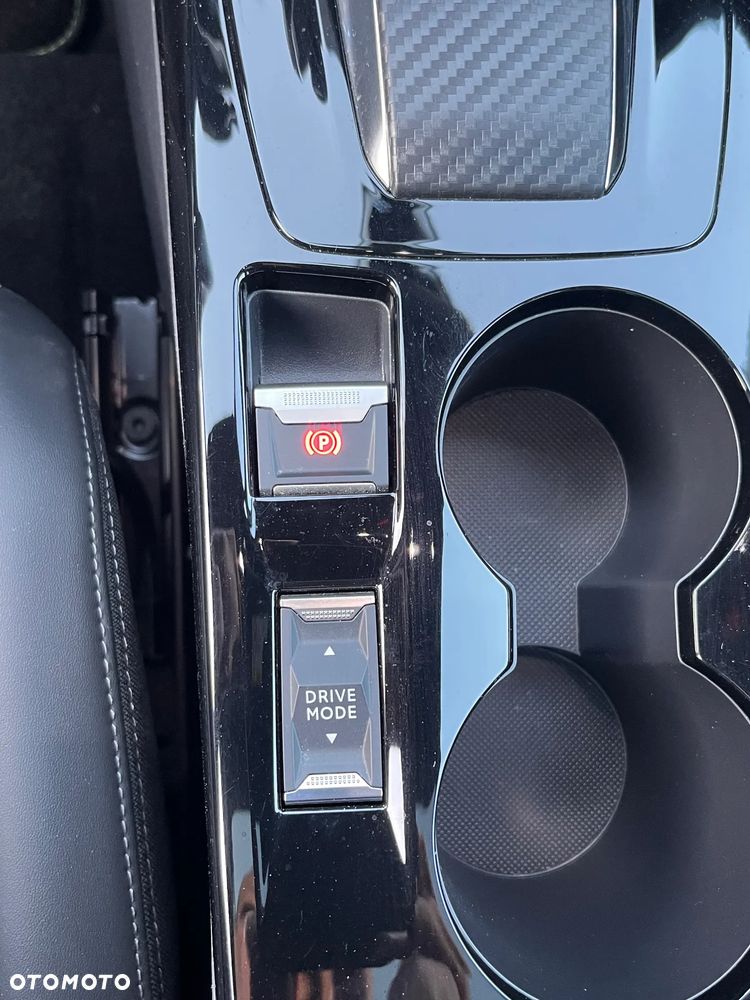 Peugeot 2008 54kWh GT Exclusive - 26