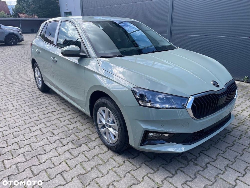 Skoda Fabia 1.0 TSI Drive - 2
