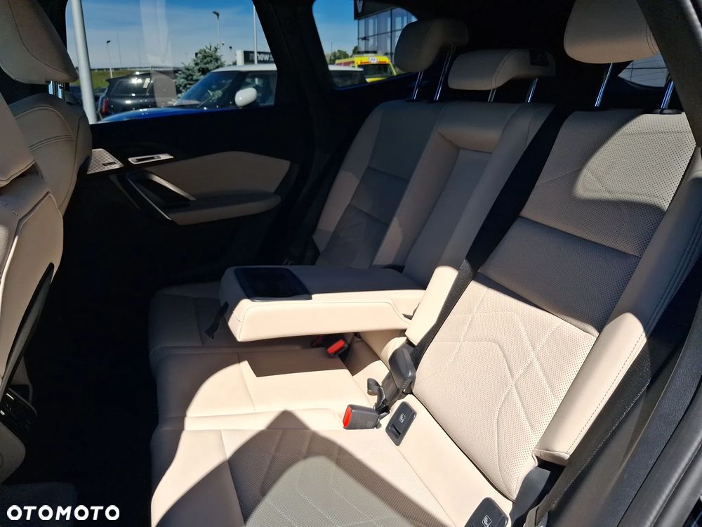 BMW X1 - 16