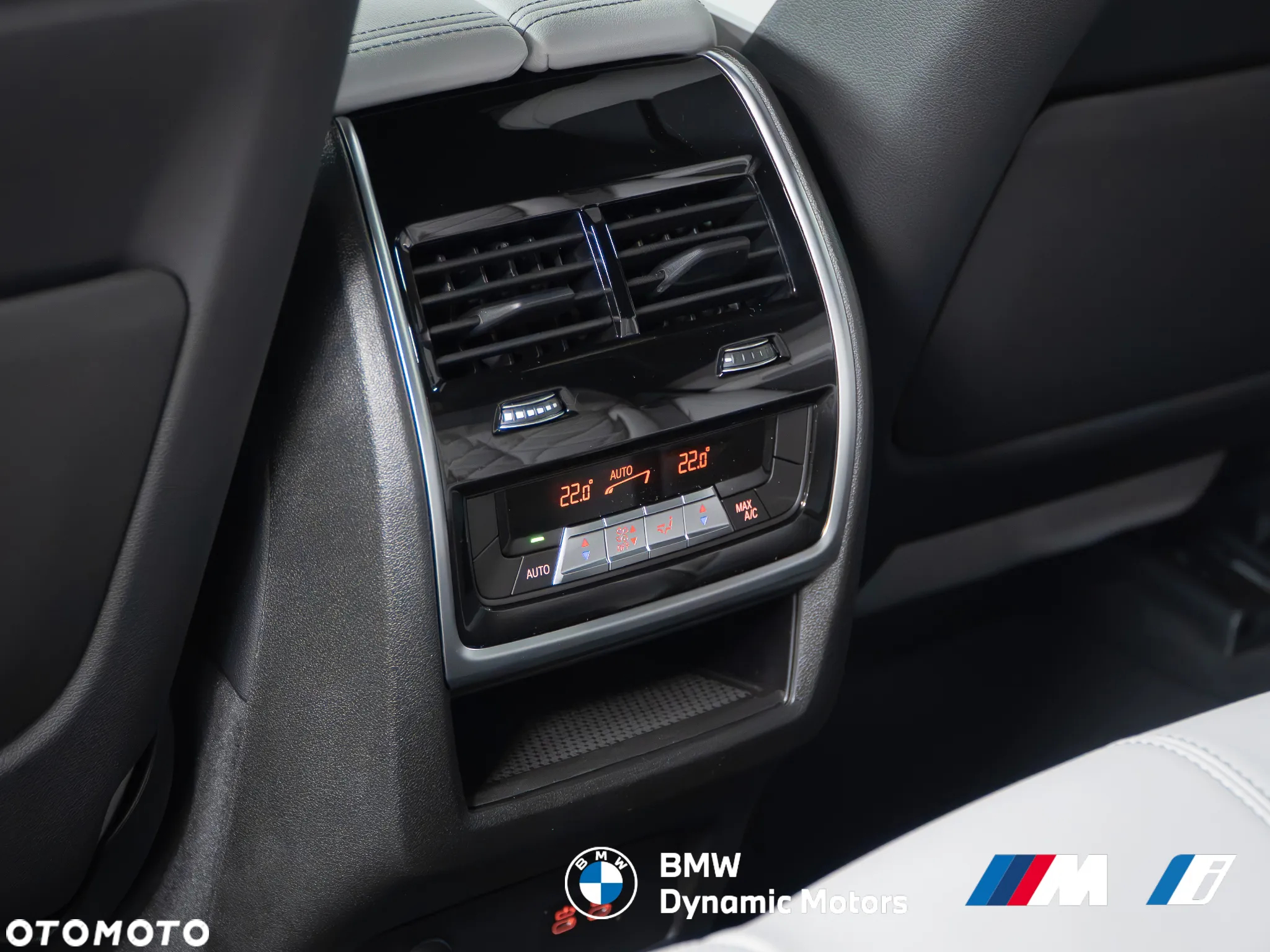 BMW X5 xDrive40i - 26