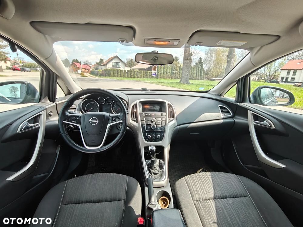 Opel Astra 1.4 T Essentia - 9