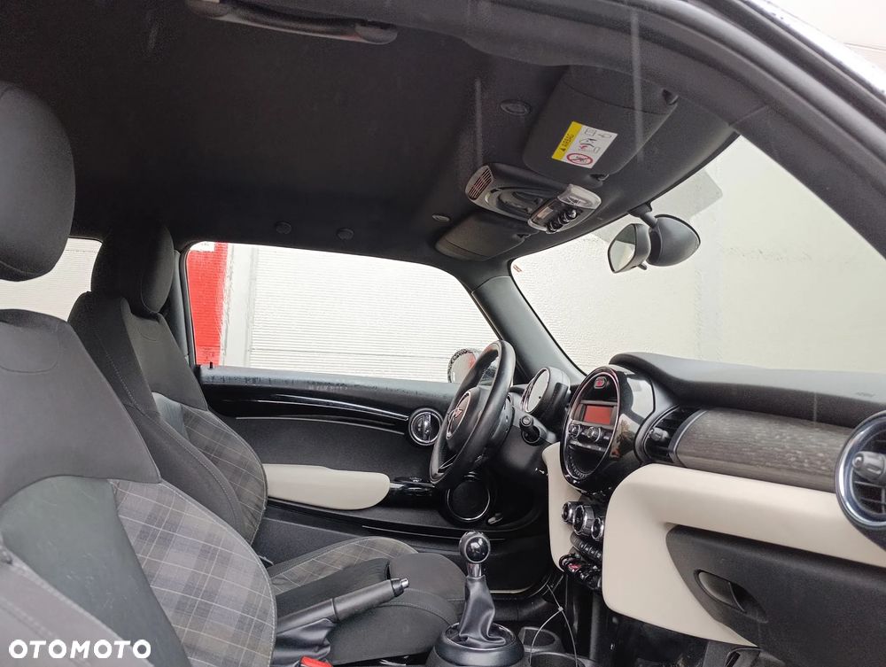 MINI ONE Standard - 27