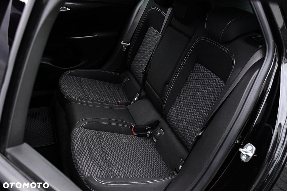 Opel Astra 1.6 CDTI DPF ecoFLEX TourerStart/Stop Exklusiv - 36