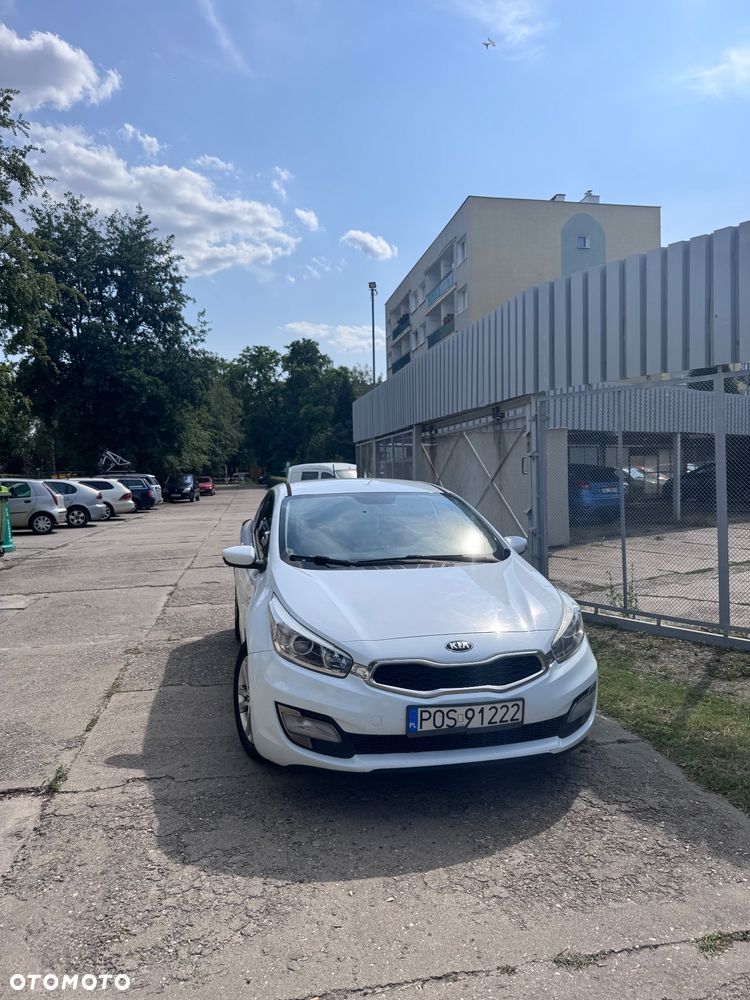 Kia Ceed 2014 photo 3