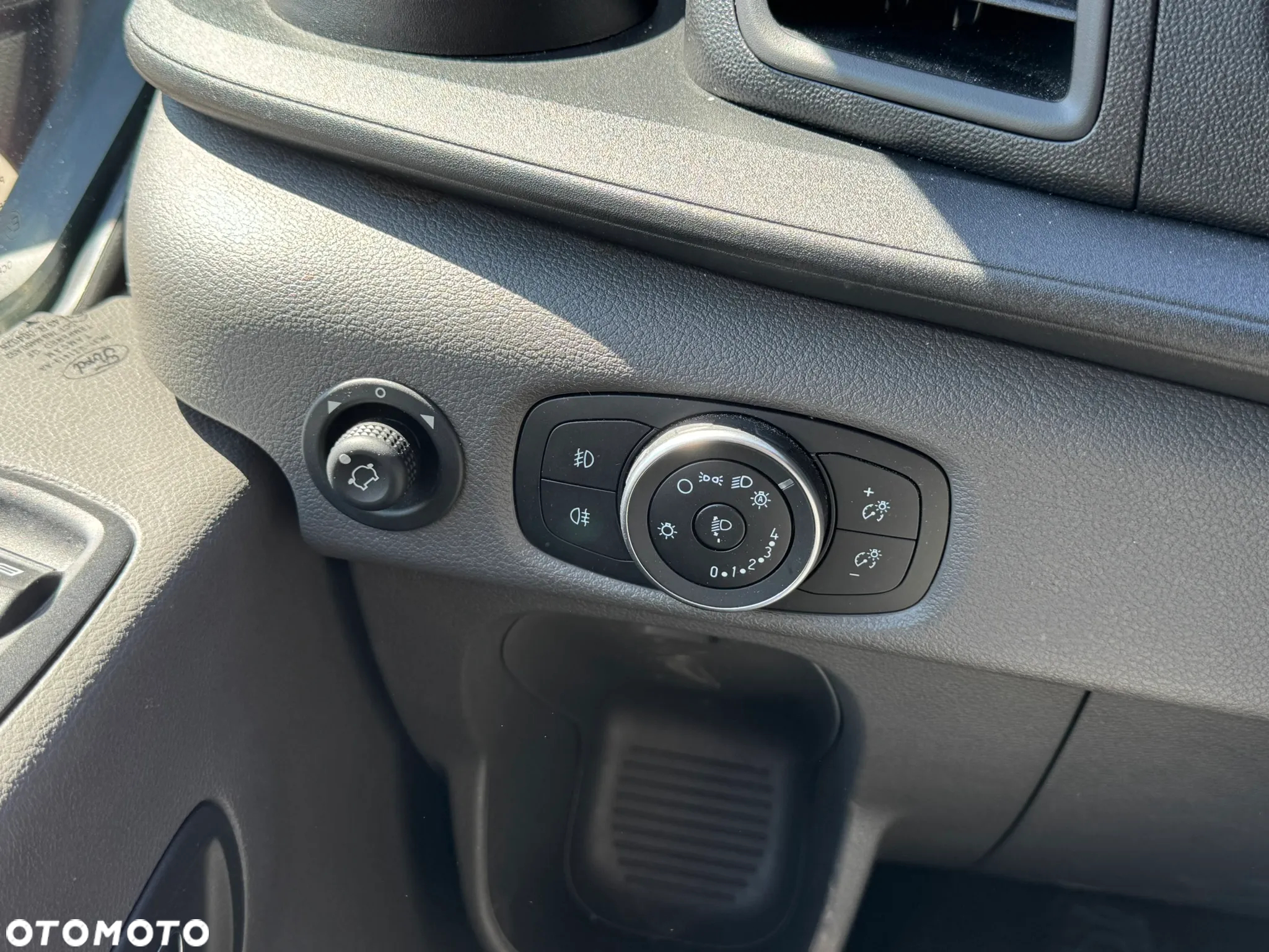 Ford Transit 350 L2 Trend - 21