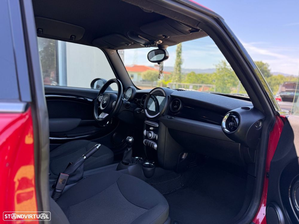 MINI 3 Portas One 1.4 - 12