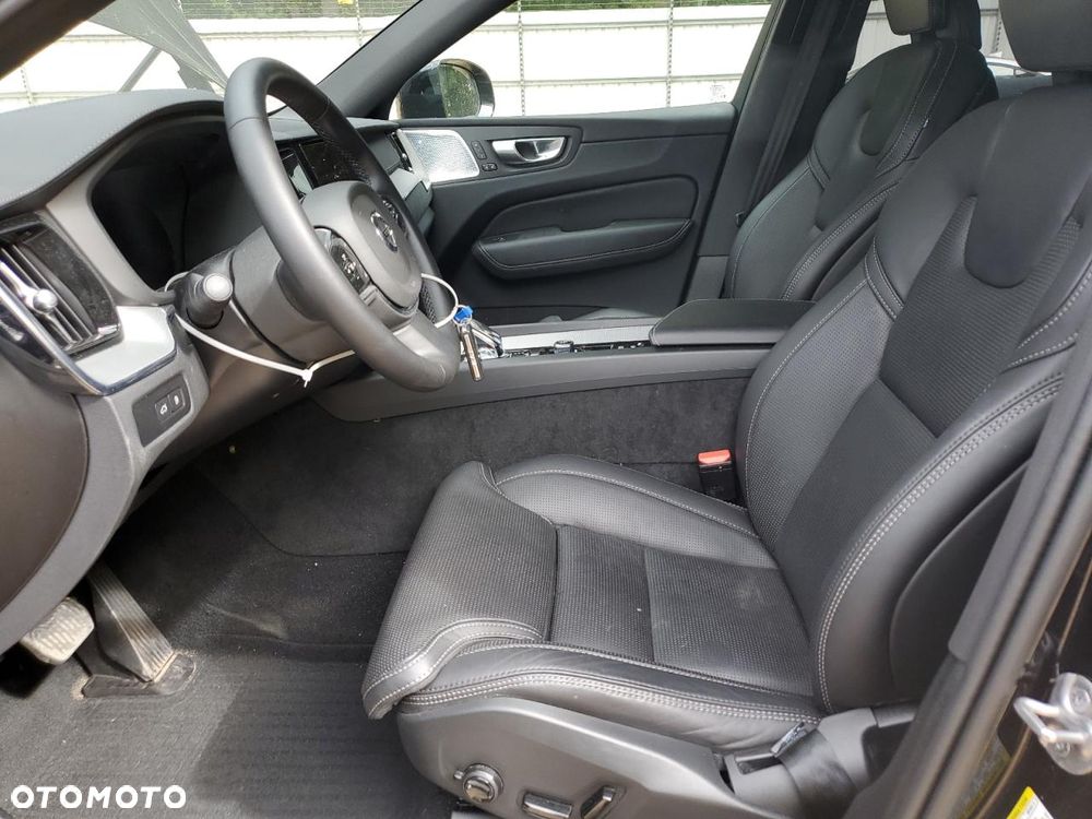 Volvo XC 60 T8 Plug-In Hybrid AWD Ultimate Black Edition - 7