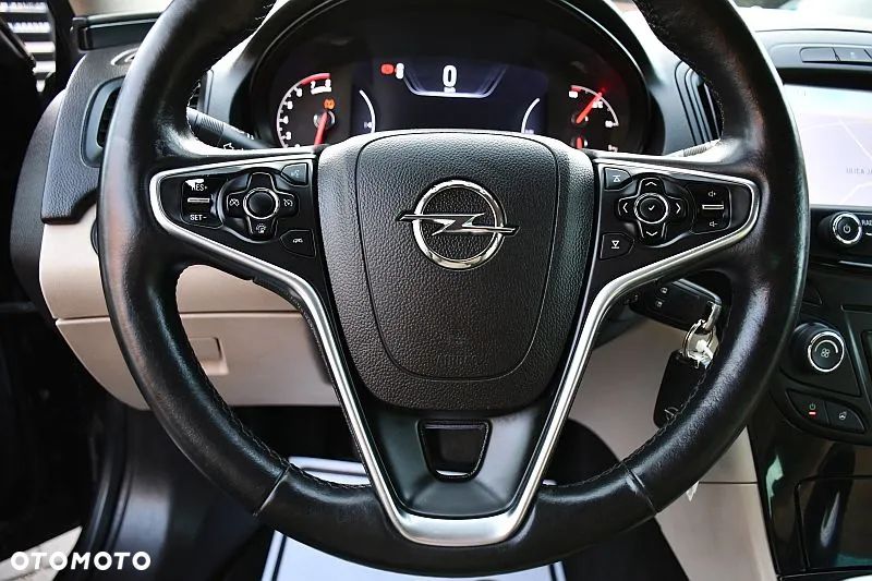 Opel Insignia 1.6 T Cosmo S&S - 12