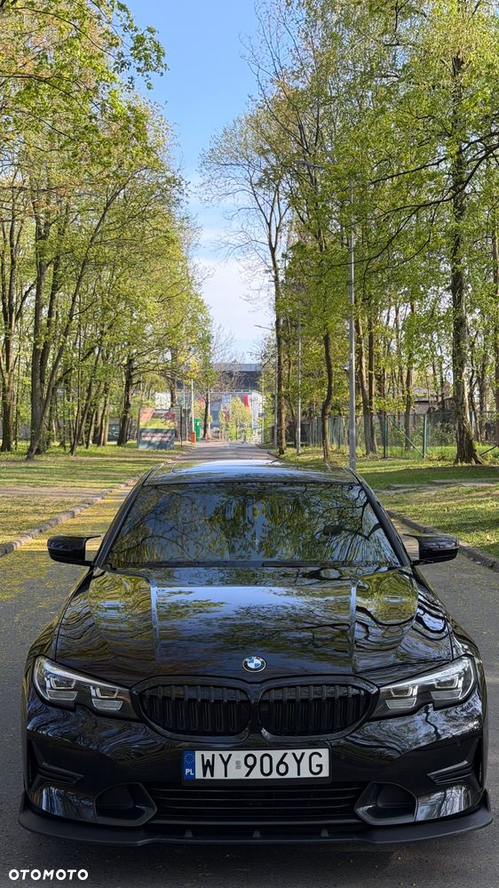 BMW Seria 3 330i M Sport - 1