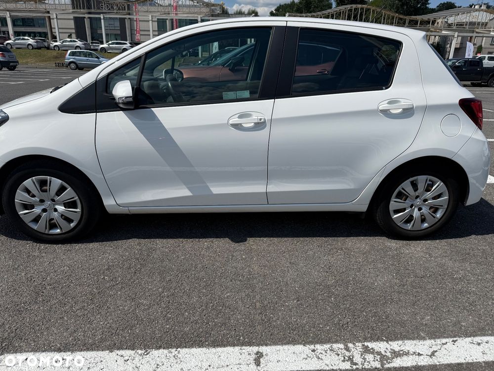 Toyota Yaris 1.33 Premium - 2