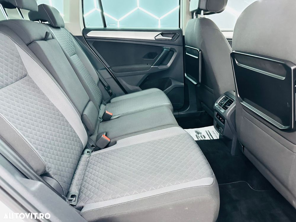 Volkswagen Tiguan - 8