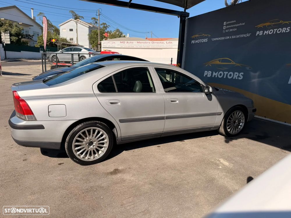Volvo S60 2.4 D5 - 7