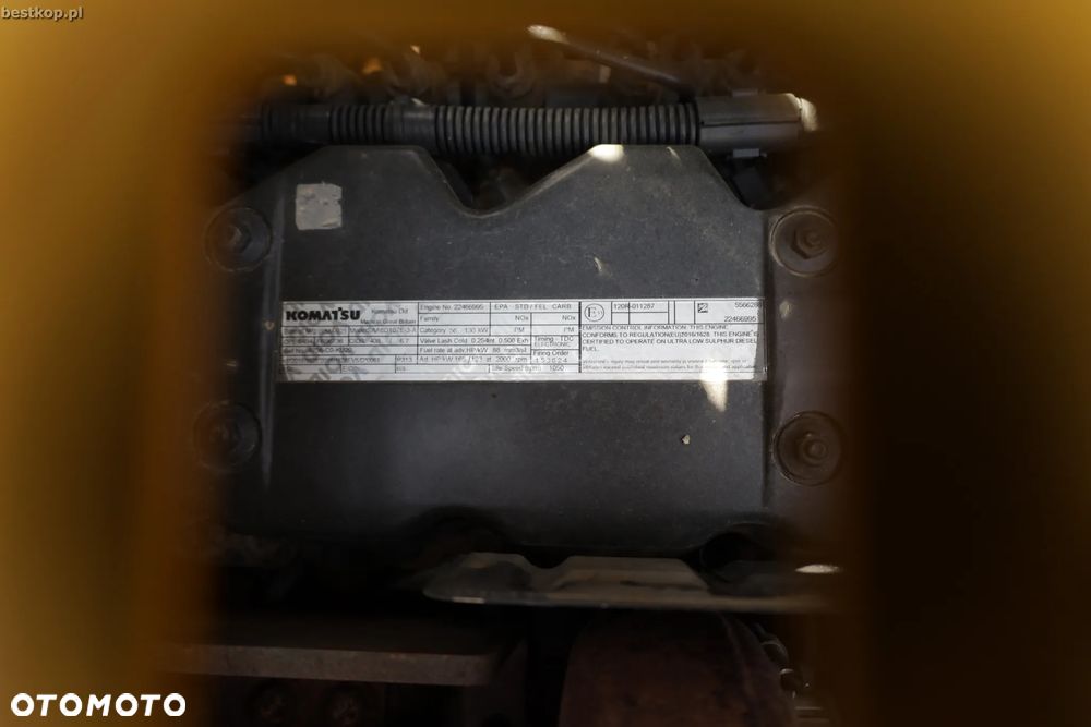 Komatsu PC210LC-11 - 29