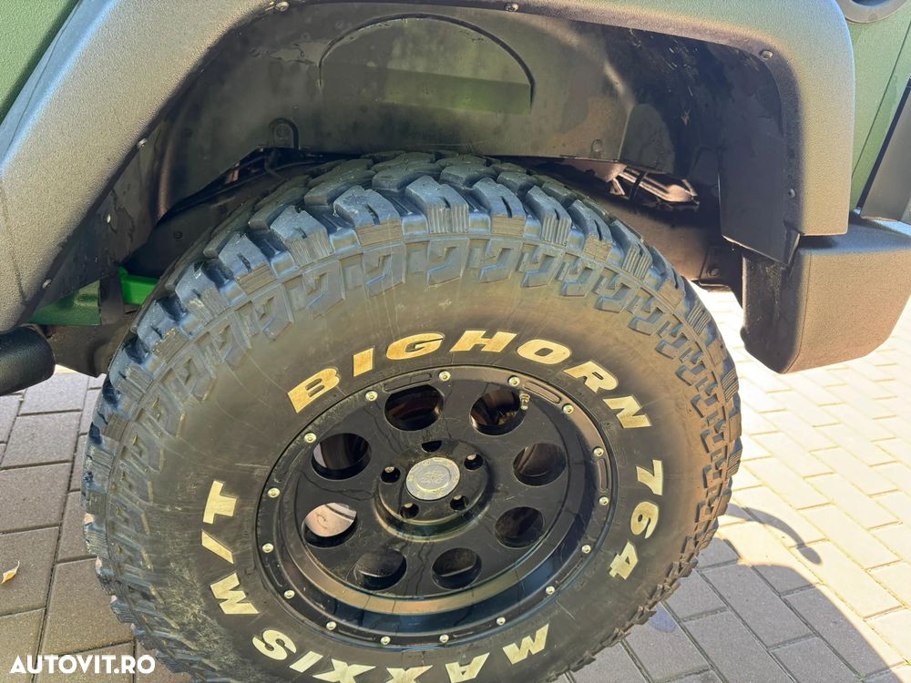 Jeep Wrangler - 9