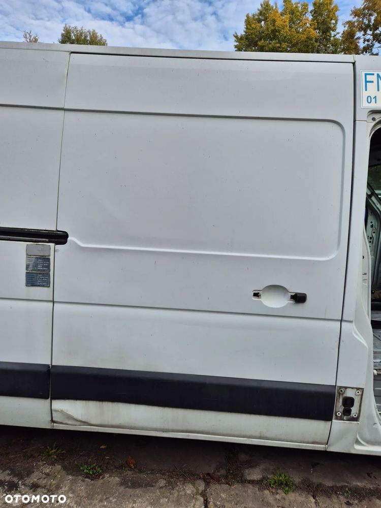 DRZWI PRAWE BOCZNE SUWANE CHŁODNIA H2 MASTER III MOVANO B  NV400 2.3 10r.+ - 1