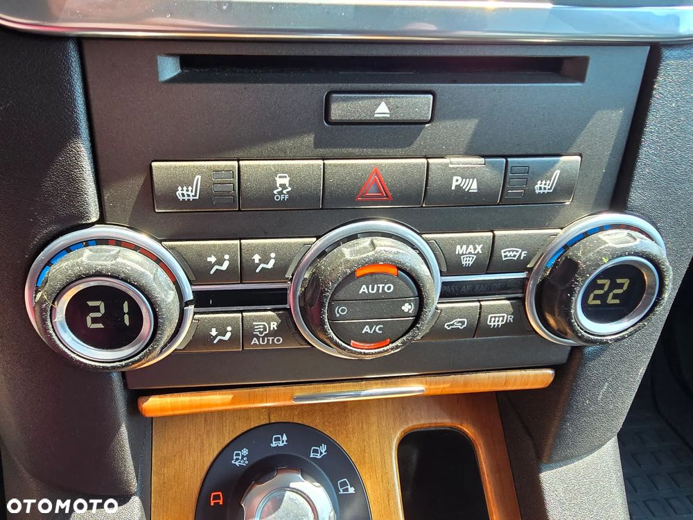Land Rover Discovery 5.0 V8 HSE - 29