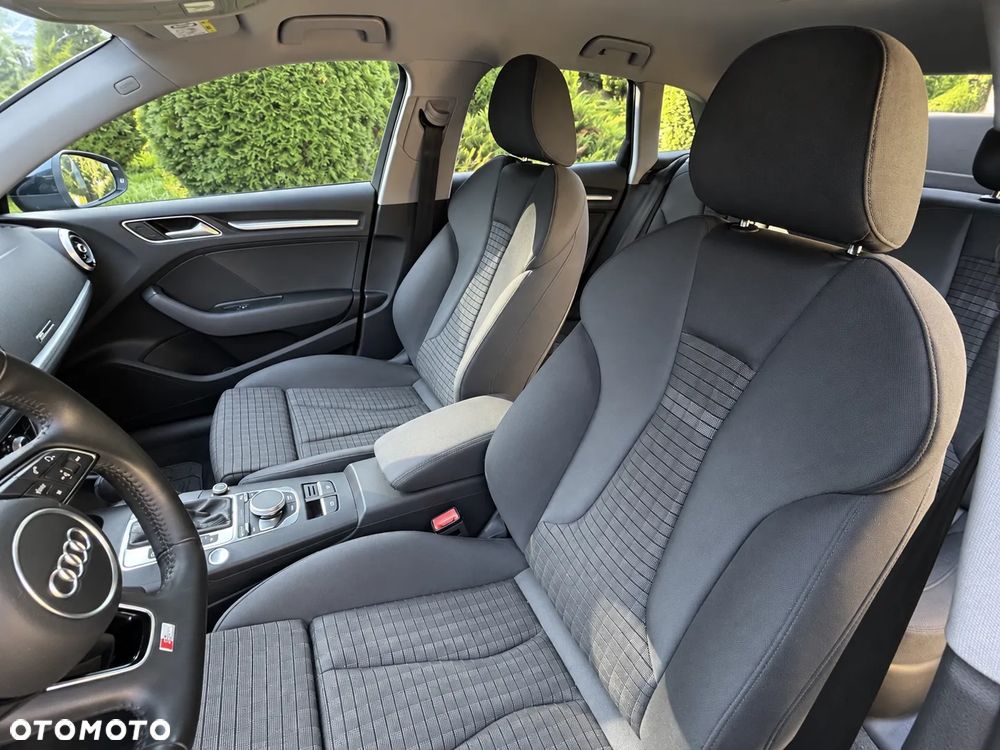 Audi A3 Sportback 35 TDI S tronic S line - 4