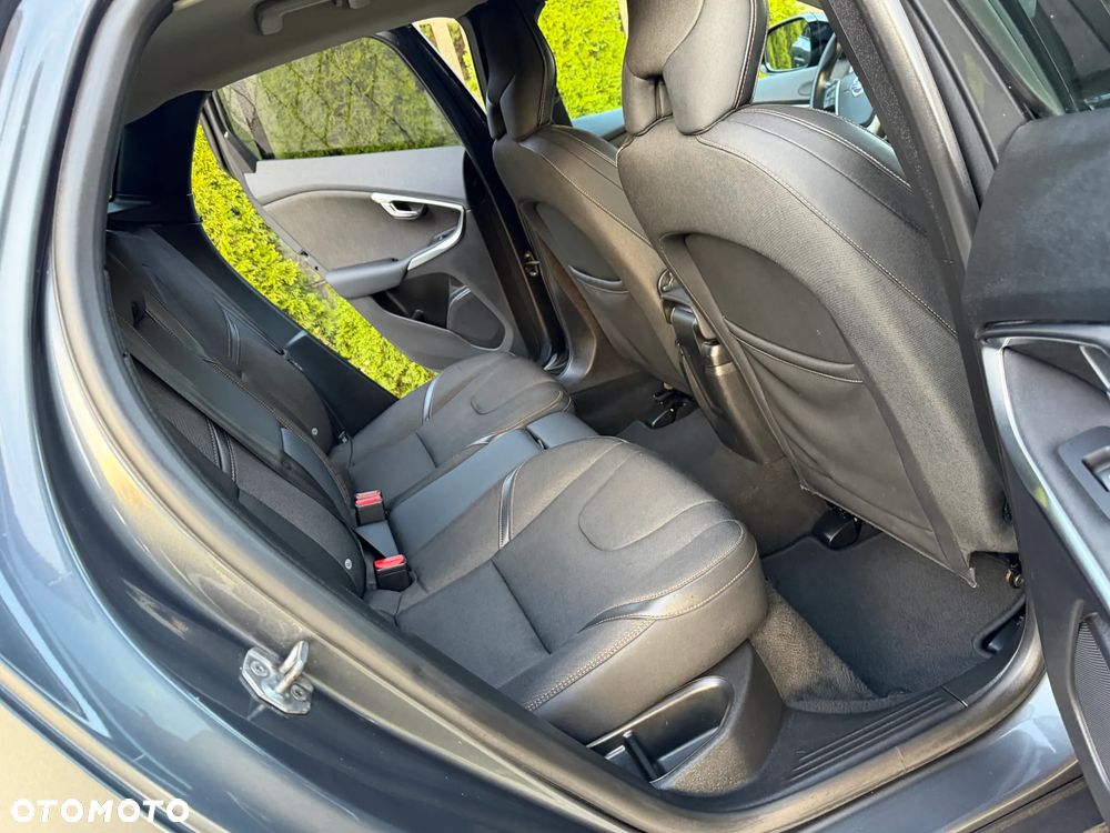 Volvo V40 Cross Country 2013