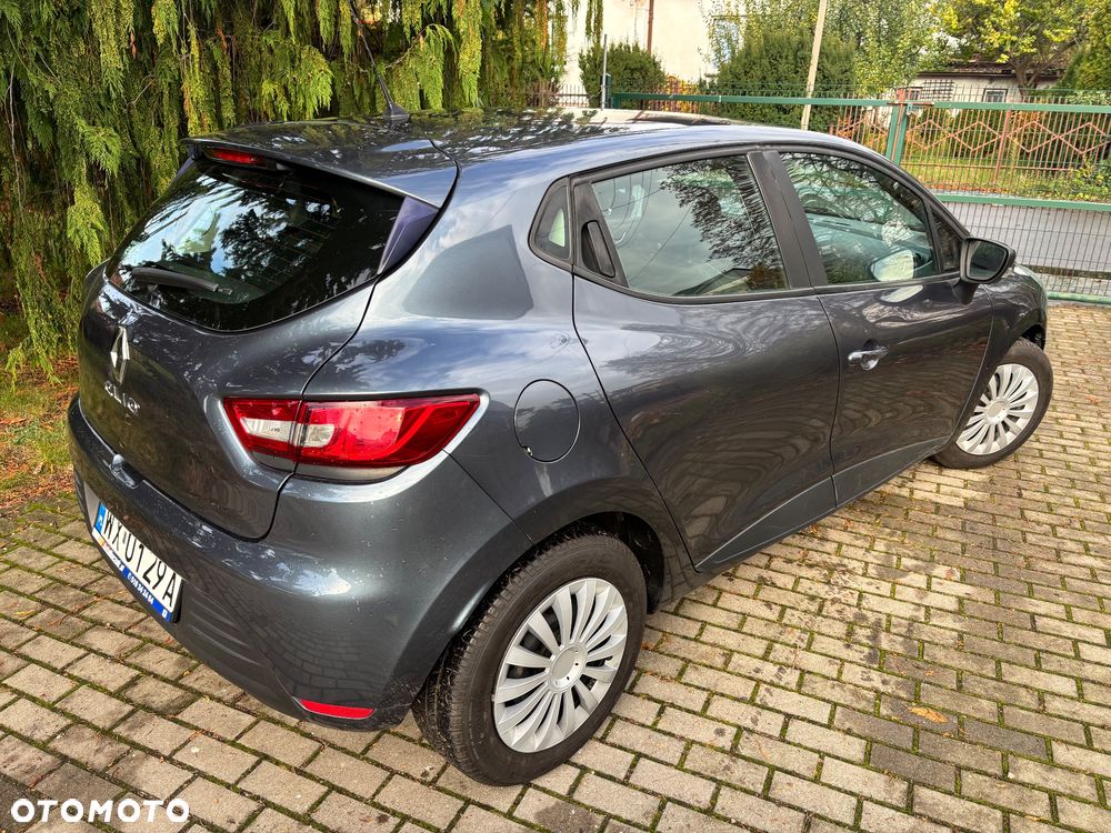 Renault Clio 1.2 16V Life - 6
