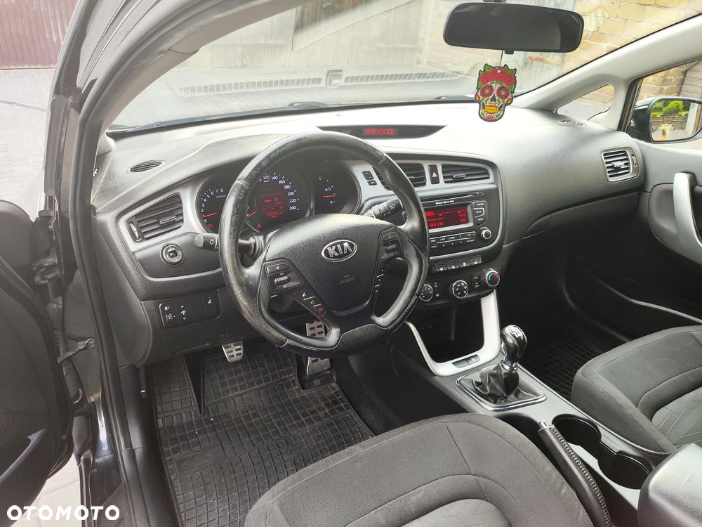 Kia Ceed 1.6 GDI Business Line - 21