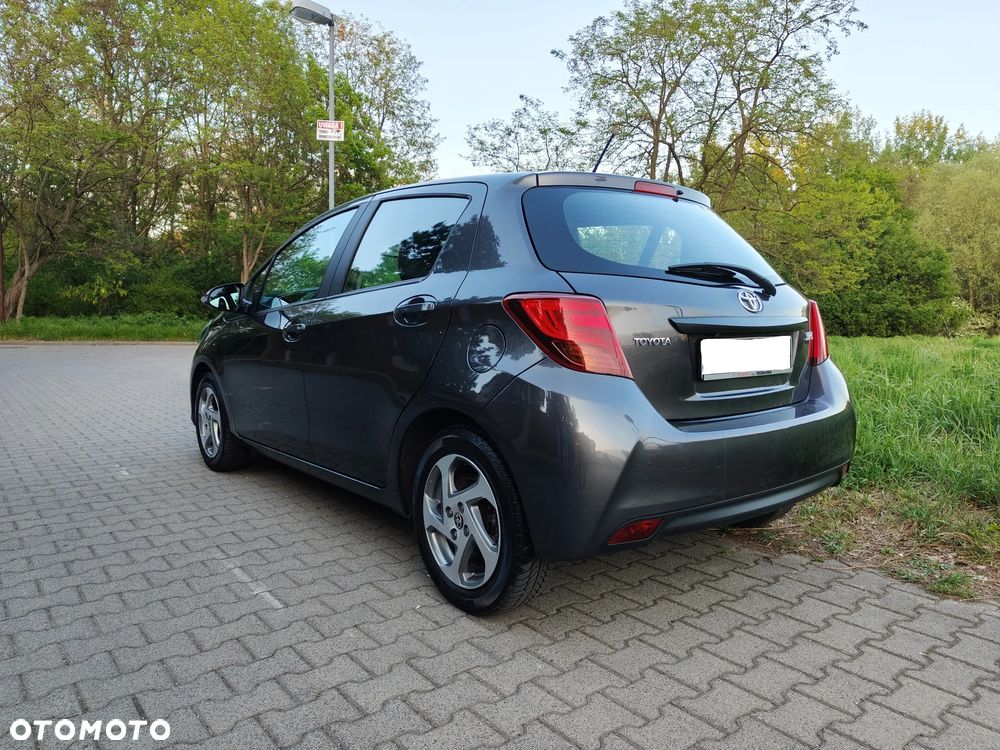 Toyota Yaris 1.33 Business Edition - 31