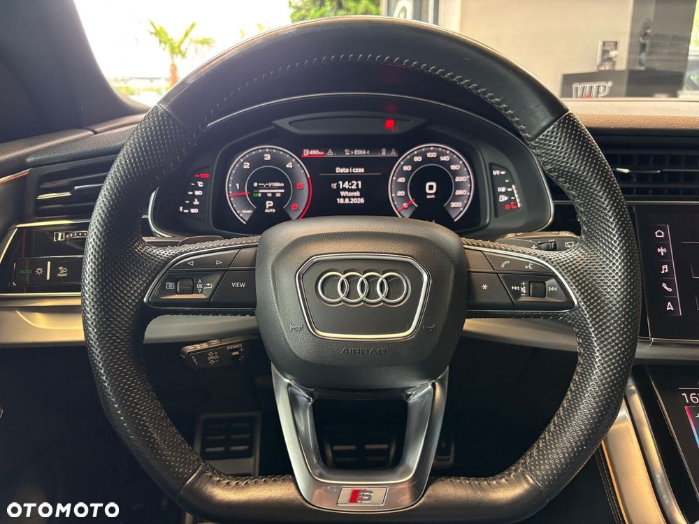 Audi Q8 - 15