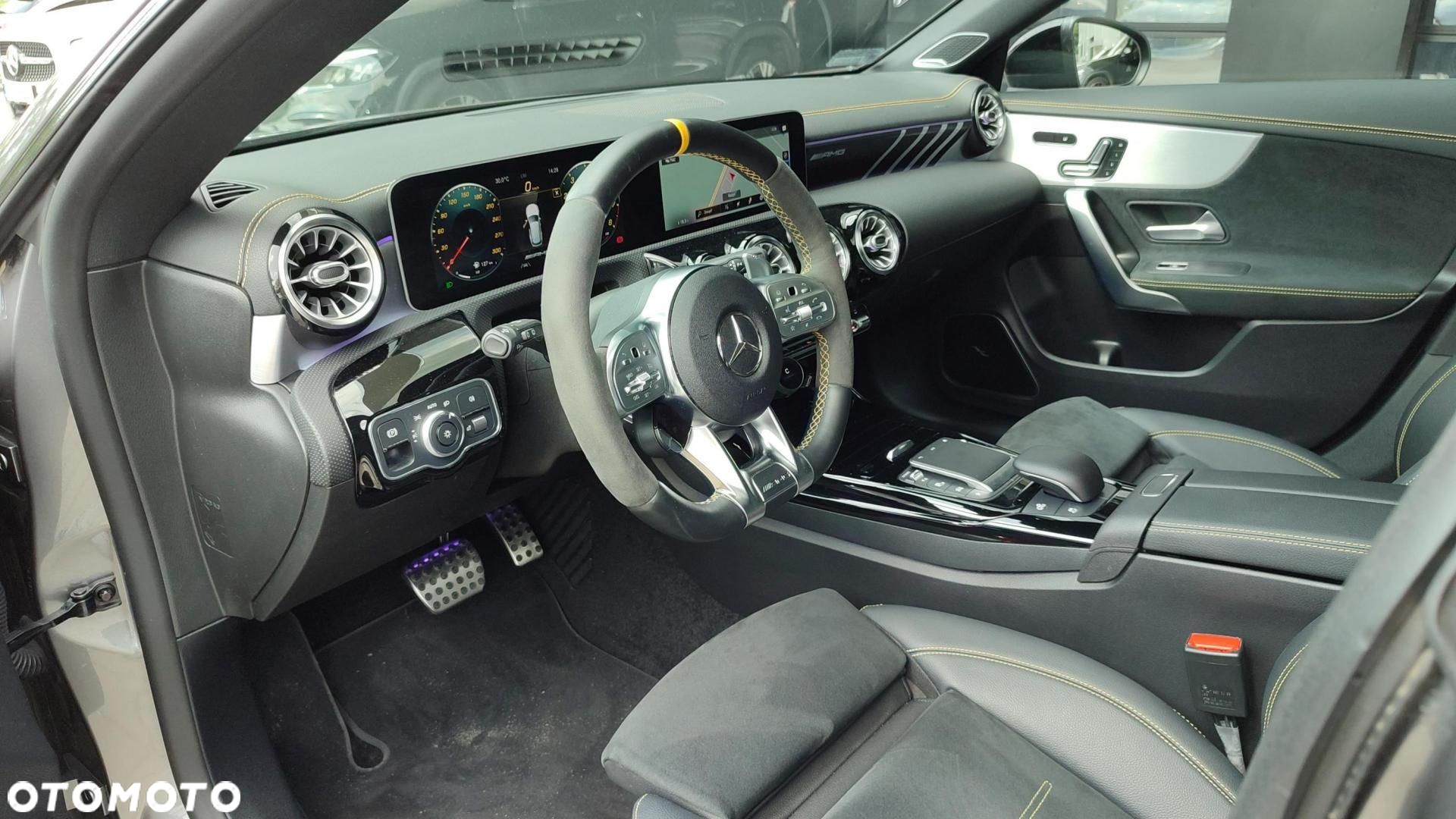 Mercedes-Benz CLA - 15
