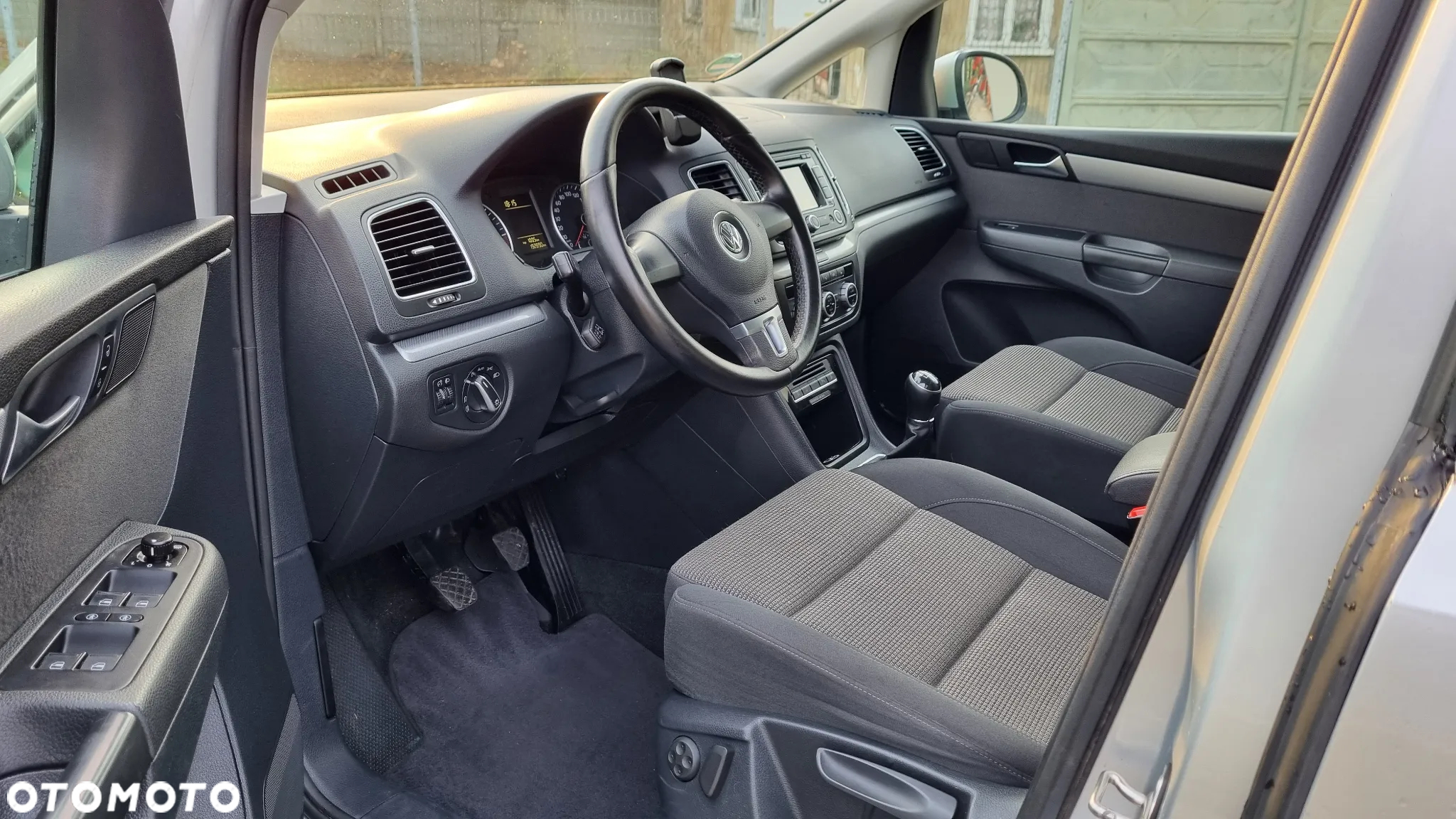 Volkswagen Sharan 2.0 TDI Comfortline - 9