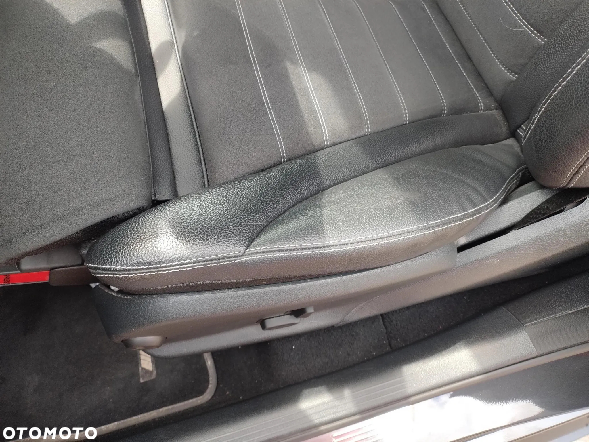 Mercedes-Benz GLC 200 d 4-Matic - 13