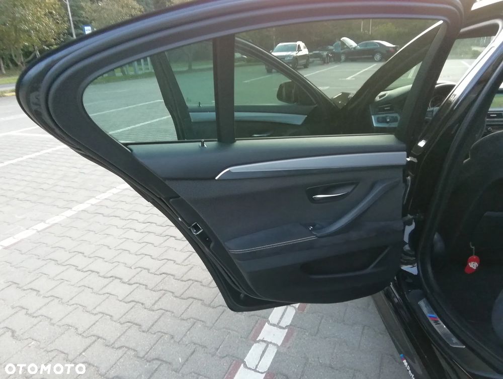 BMW Seria 5 - 32