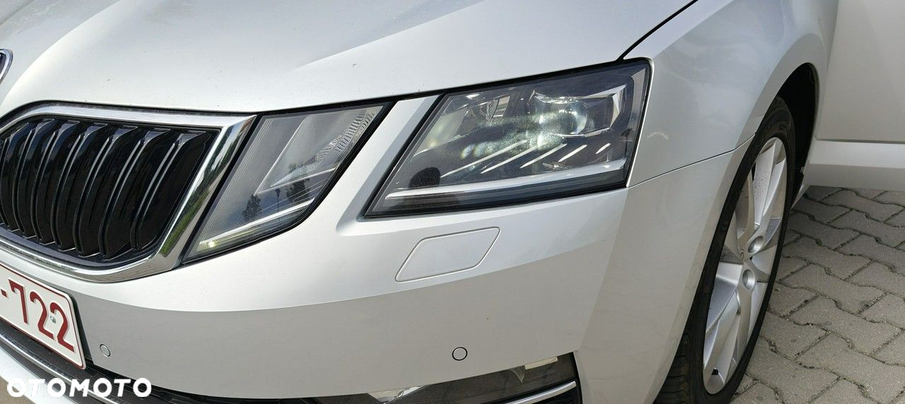 Skoda Octavia 1.6 TDI DSG Premium Edition - 22