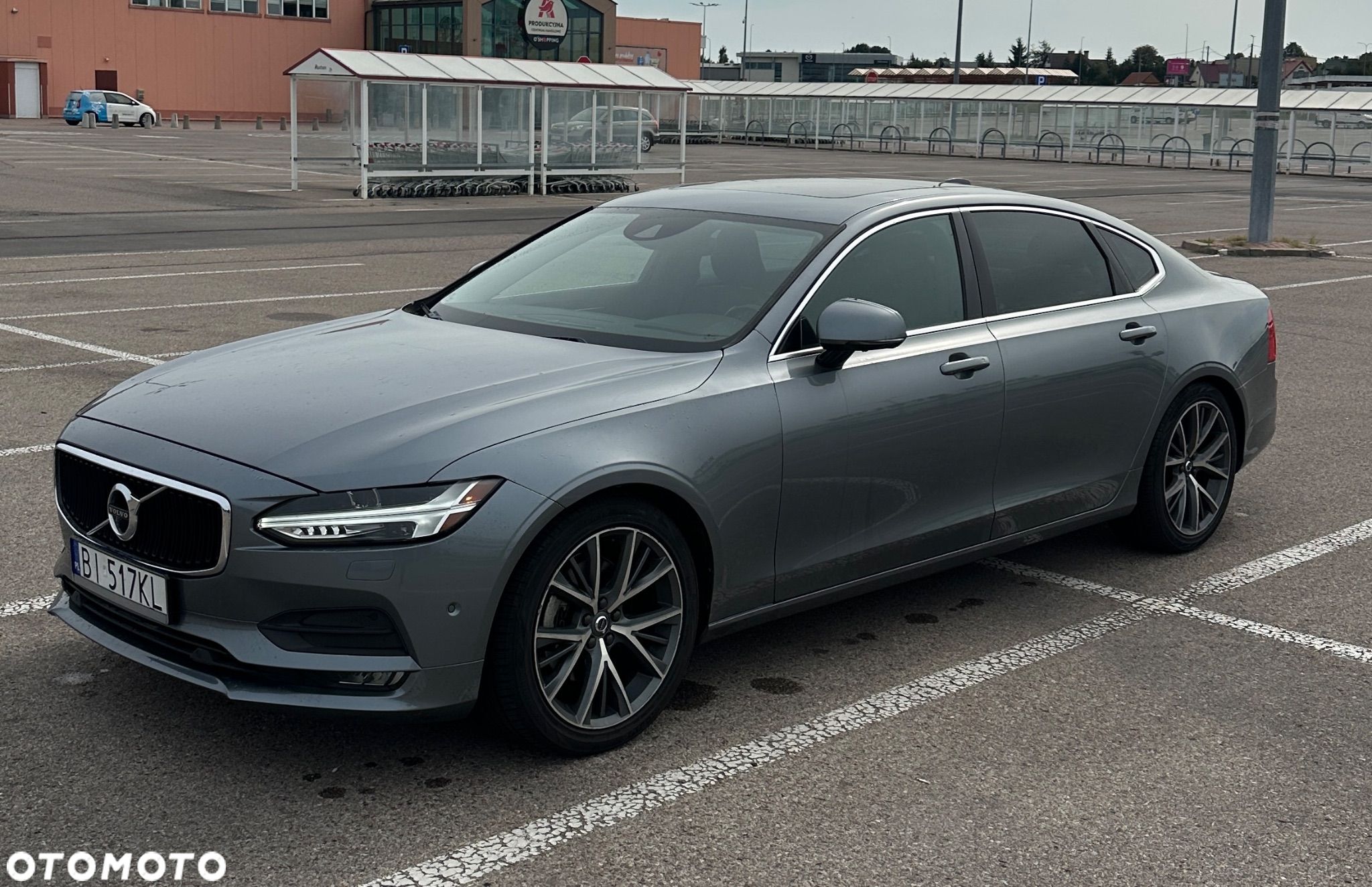 Volvo S90 T5 Momentum - 1