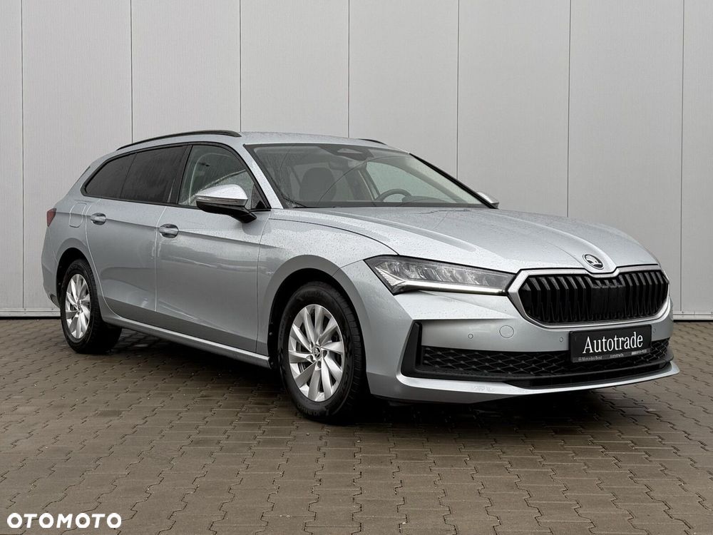 Skoda Superb 2.0 TDI SCR Essence DSG - 4