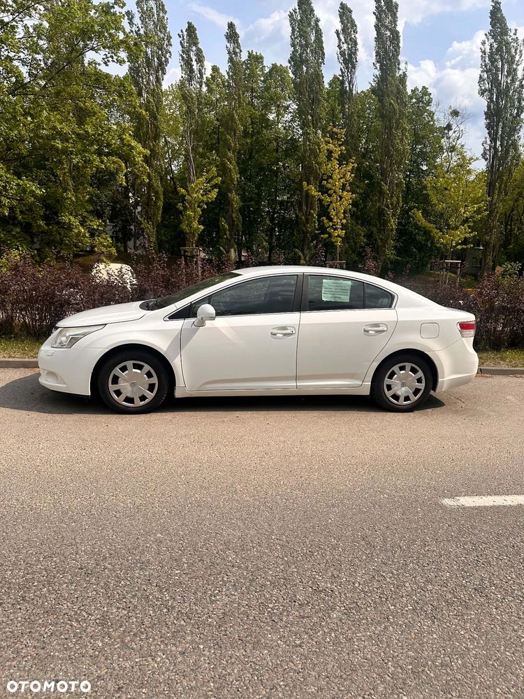 Toyota Avensis 1.8 Luna - 6