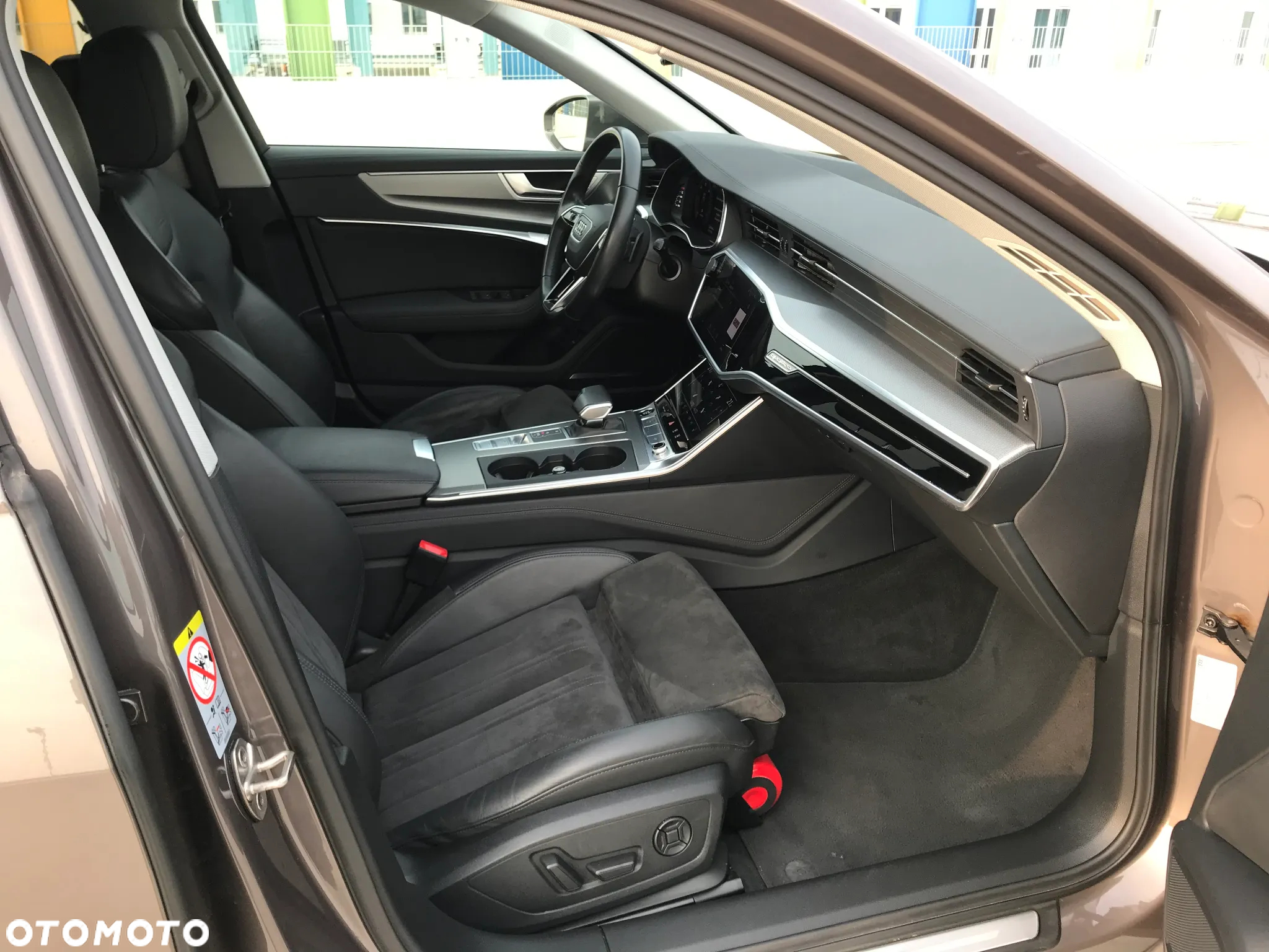 Audi A6 Allroad - 24