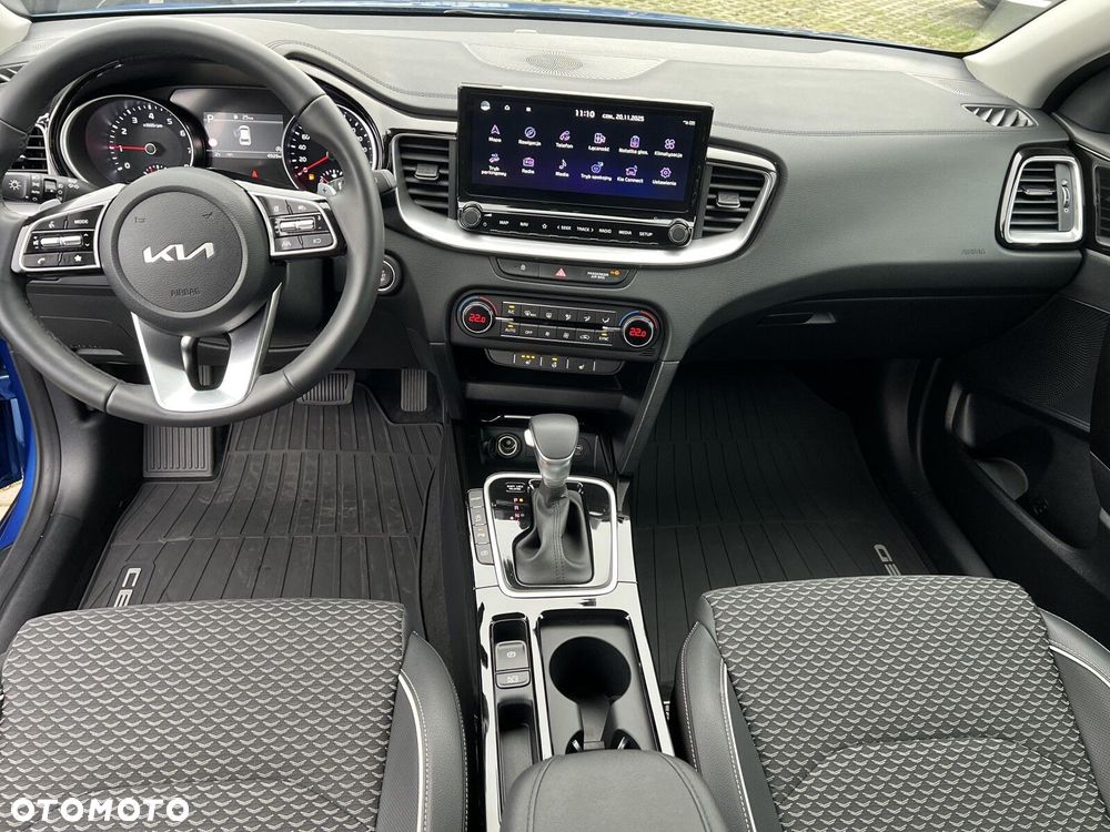 Kia Ceed - 28