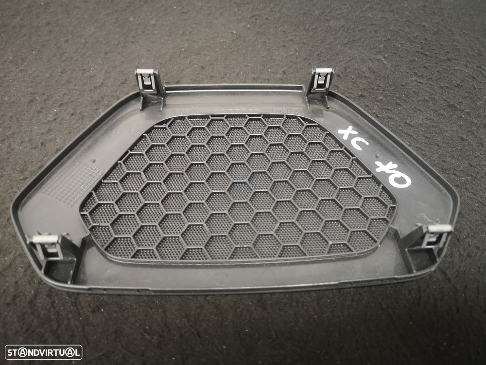 Tampa  coluna de som da Tablier originais volvo xc70 2012+ - 3