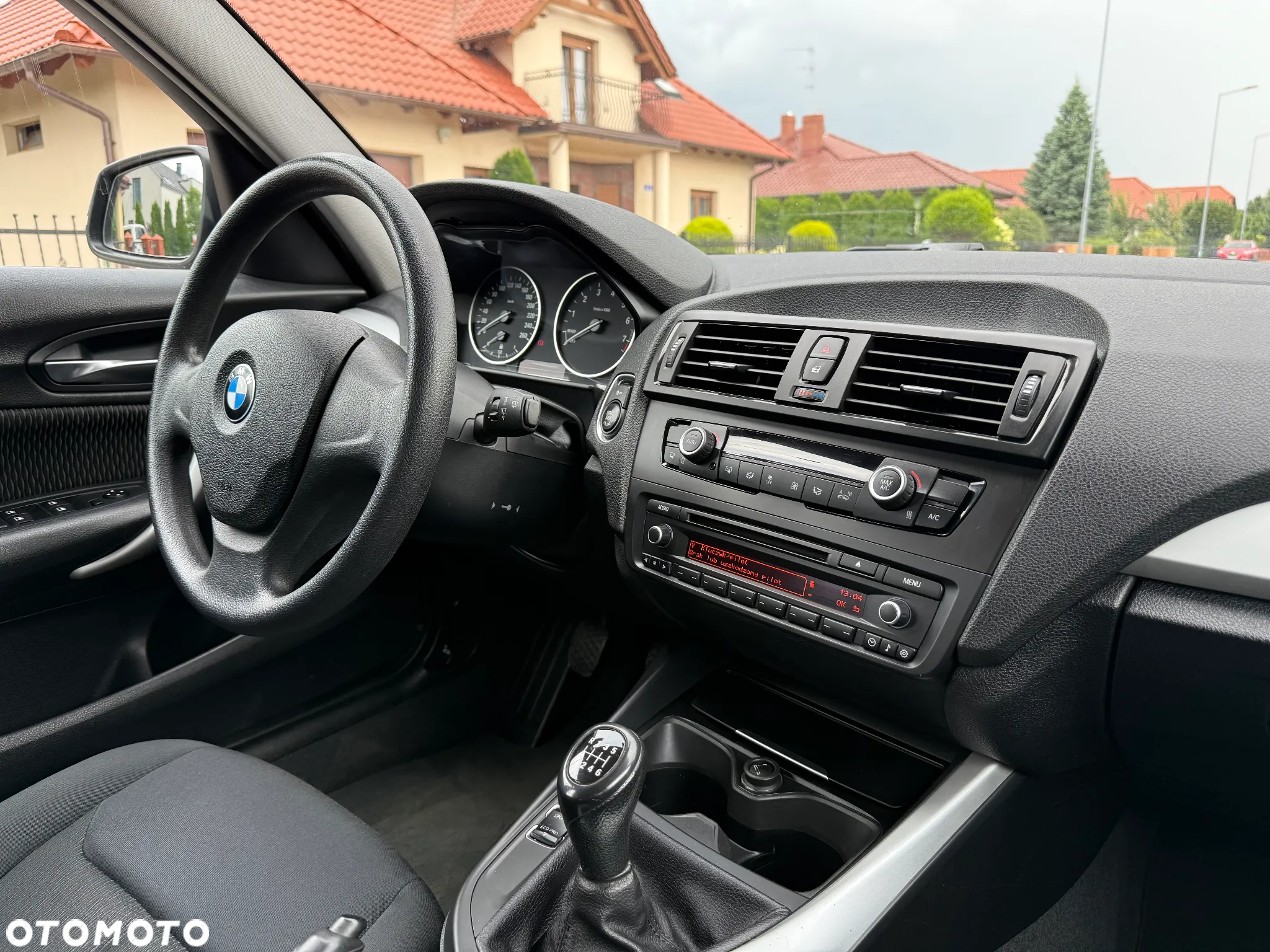 BMW Seria 1 116i - 26