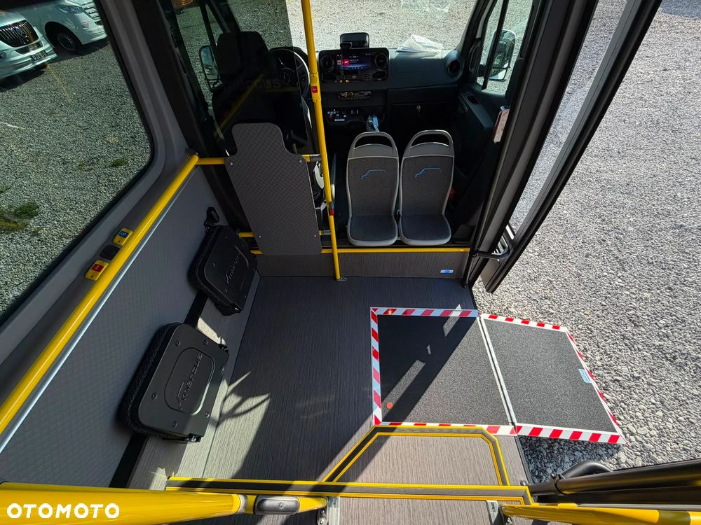 Mercedes-Benz Sprinter 517 - 15