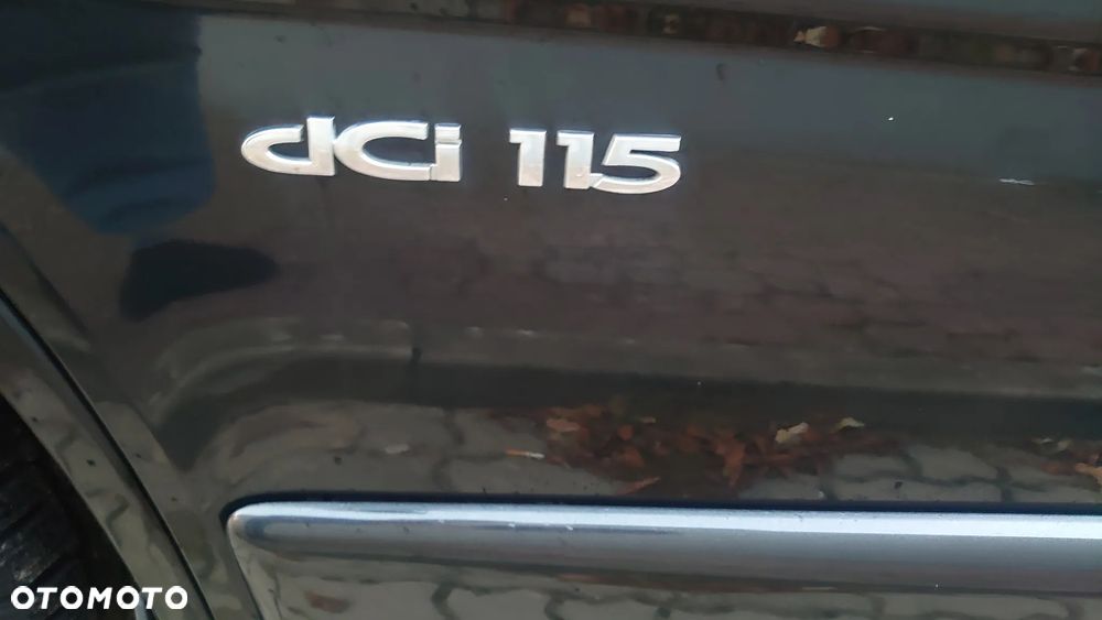 Renault Trafic Grand Passenger Black Edition - 10