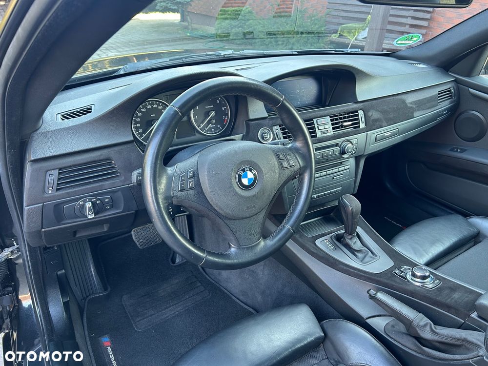 BMW Seria 3 320i M Sport Edition - 35