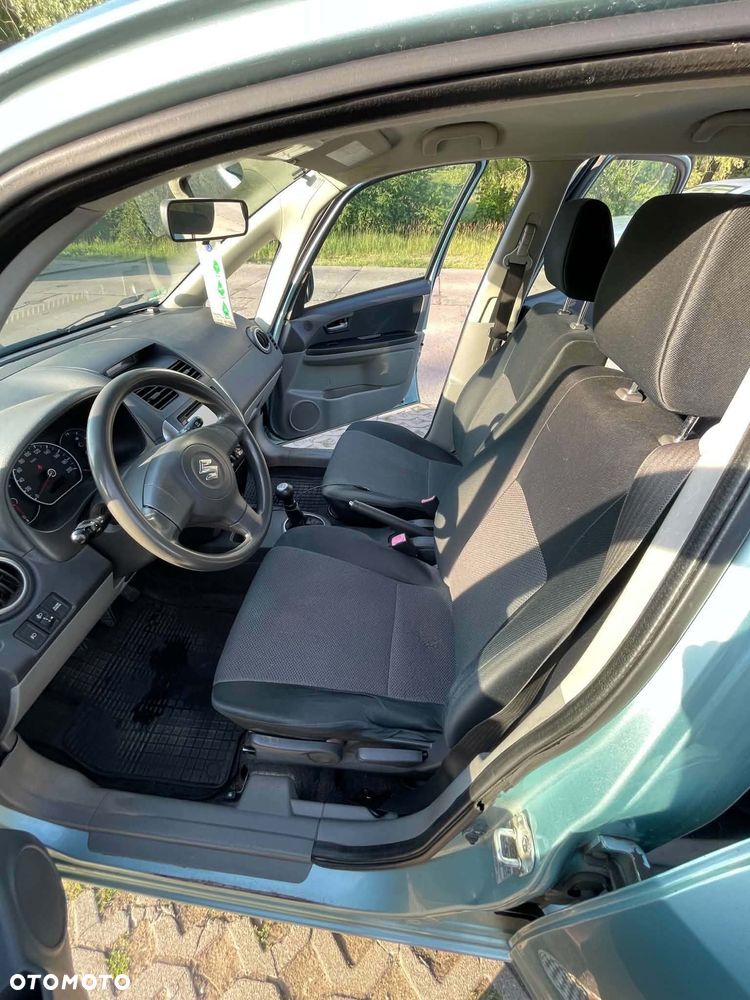 Suzuki SX4 1.5 - 12