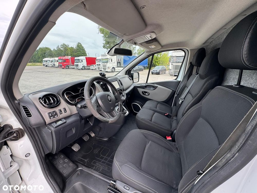 Renault Trafic - 10