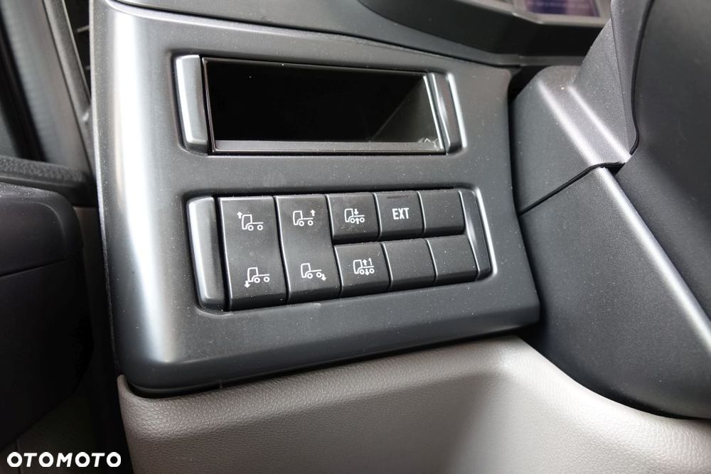 Scania S450 / EURO 6 / STANDARD / AUTOMAT / RETARDER / KLIMATYZACJA POSTOJOWA / LODÓWKA  /  2 ZBIORNIKI 700L / PO KONTRAKCIE - 33