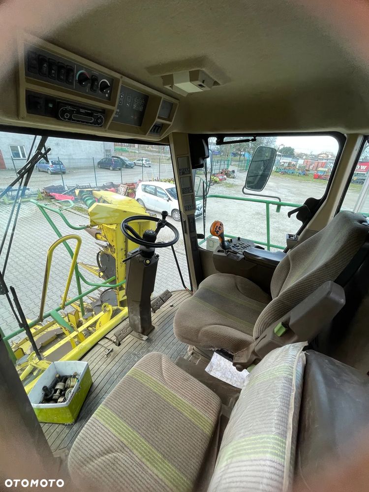 John Deere 7550 - 17