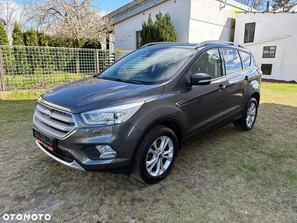 Ford Kuga 2.0 TDCi 2x4 Titanium - 10