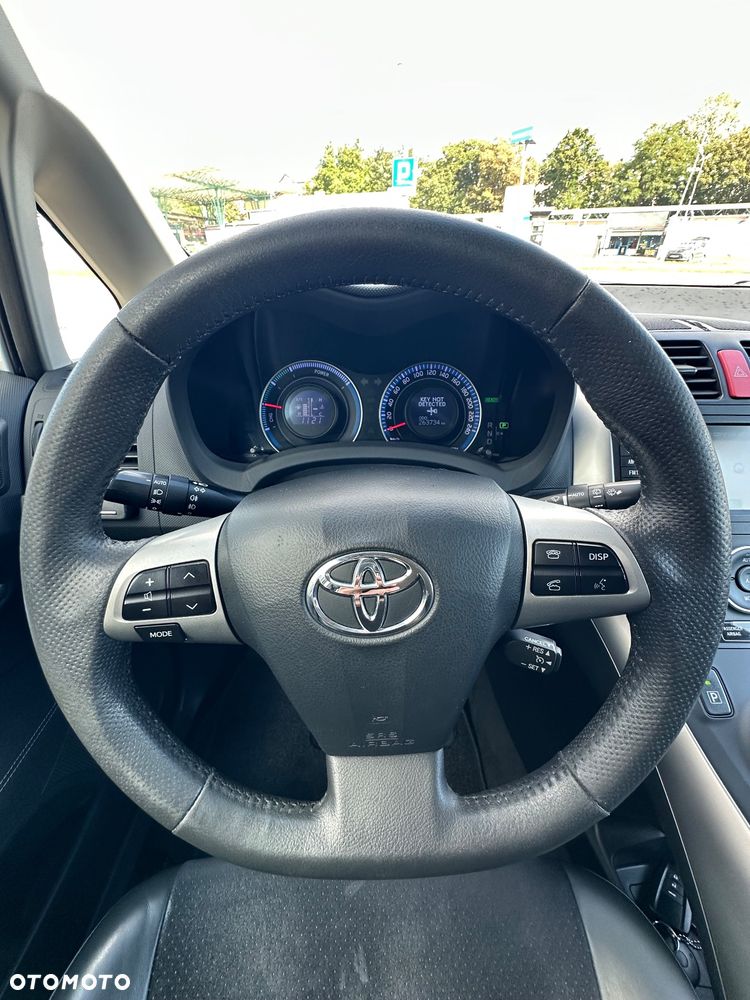 Toyota Auris 1.8 HSD Luna - 12