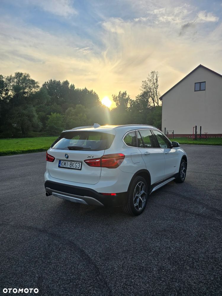 BMW X1 xDrive18d - 5