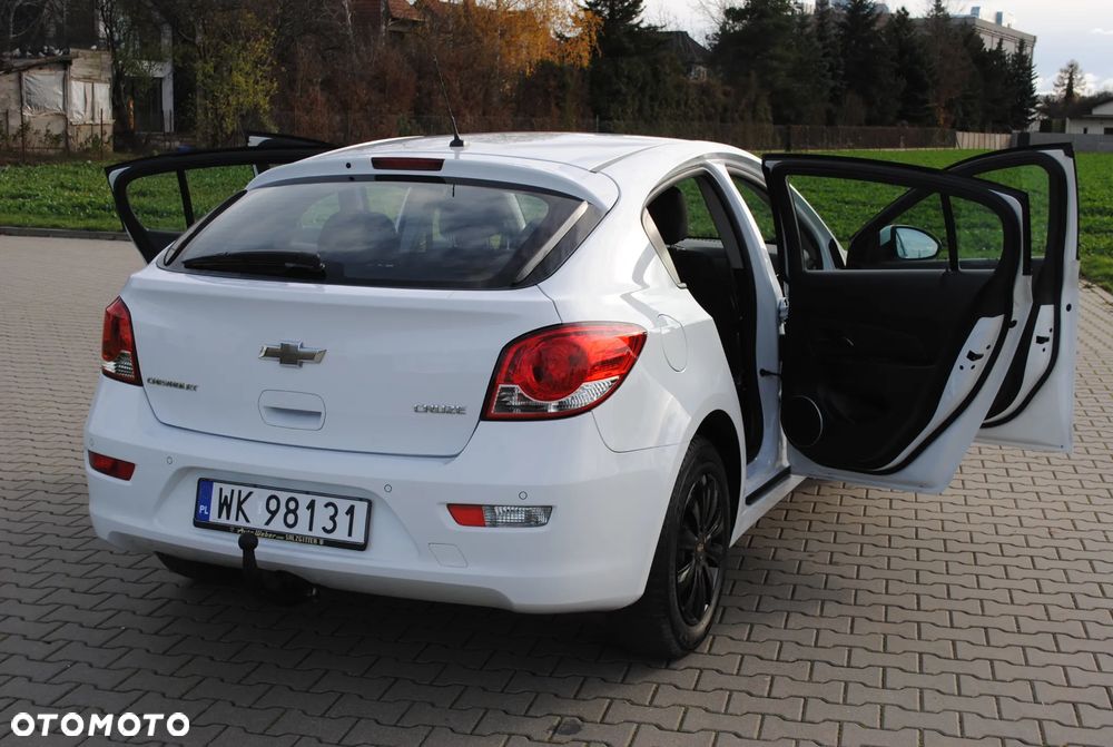 Chevrolet Cruze 1.8 LT - 27